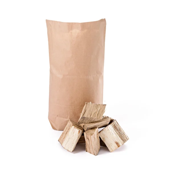 Eichen Wood Chunks im Papierbeutel mit 2kg Inhalt.